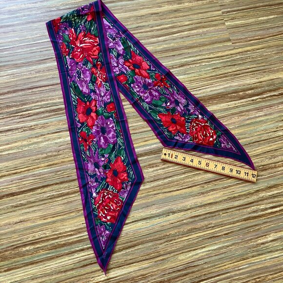 Vera Neumann Floral Print Silky Scarf Blue Purple Vintage Hair Bow Tie Headband - Picture 2 of 5